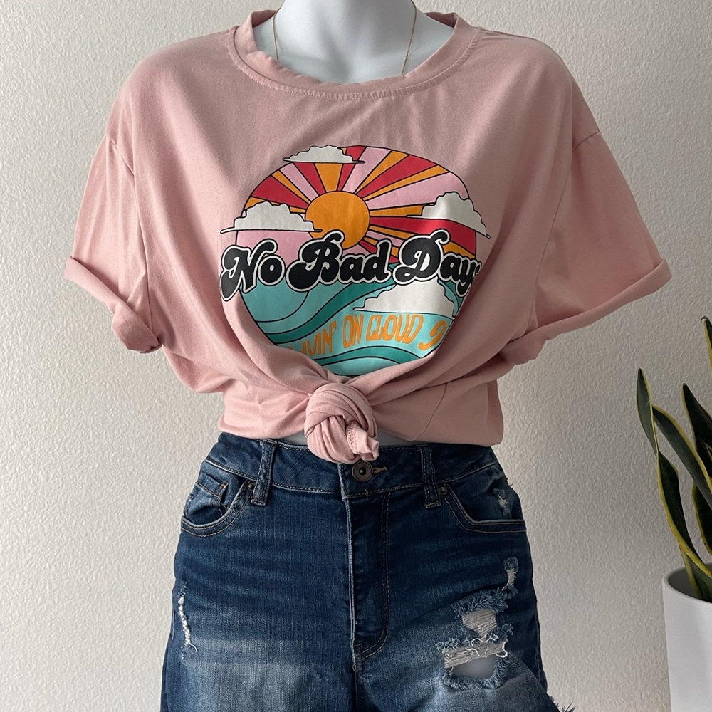 “No Bad Days” Pink Graphic Tee Shirt